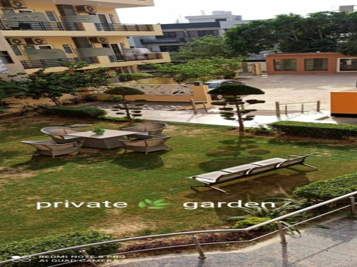 Oyo 74401 Aster Garden Suites Gurgaon Exterior foto