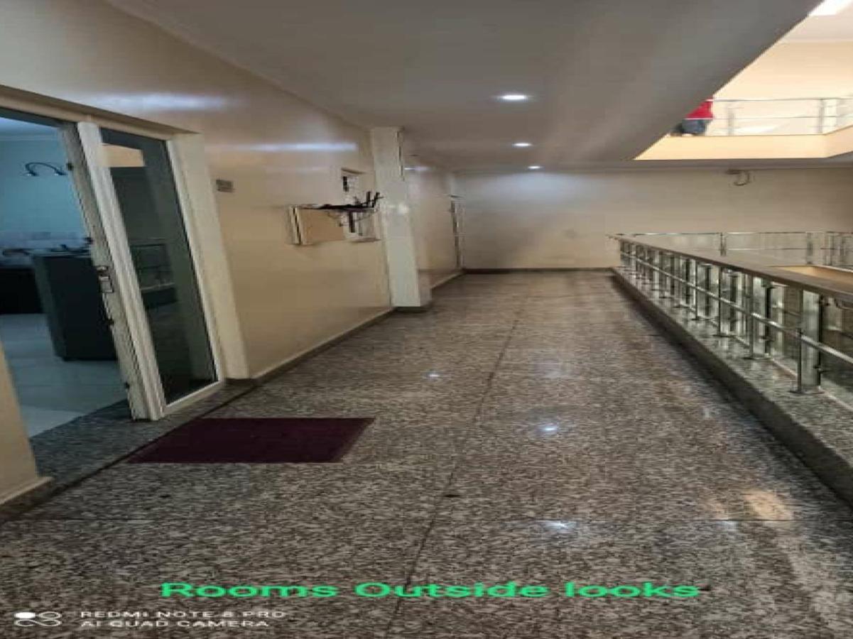 Oyo 74401 Aster Garden Suites Gurgaon Exterior foto