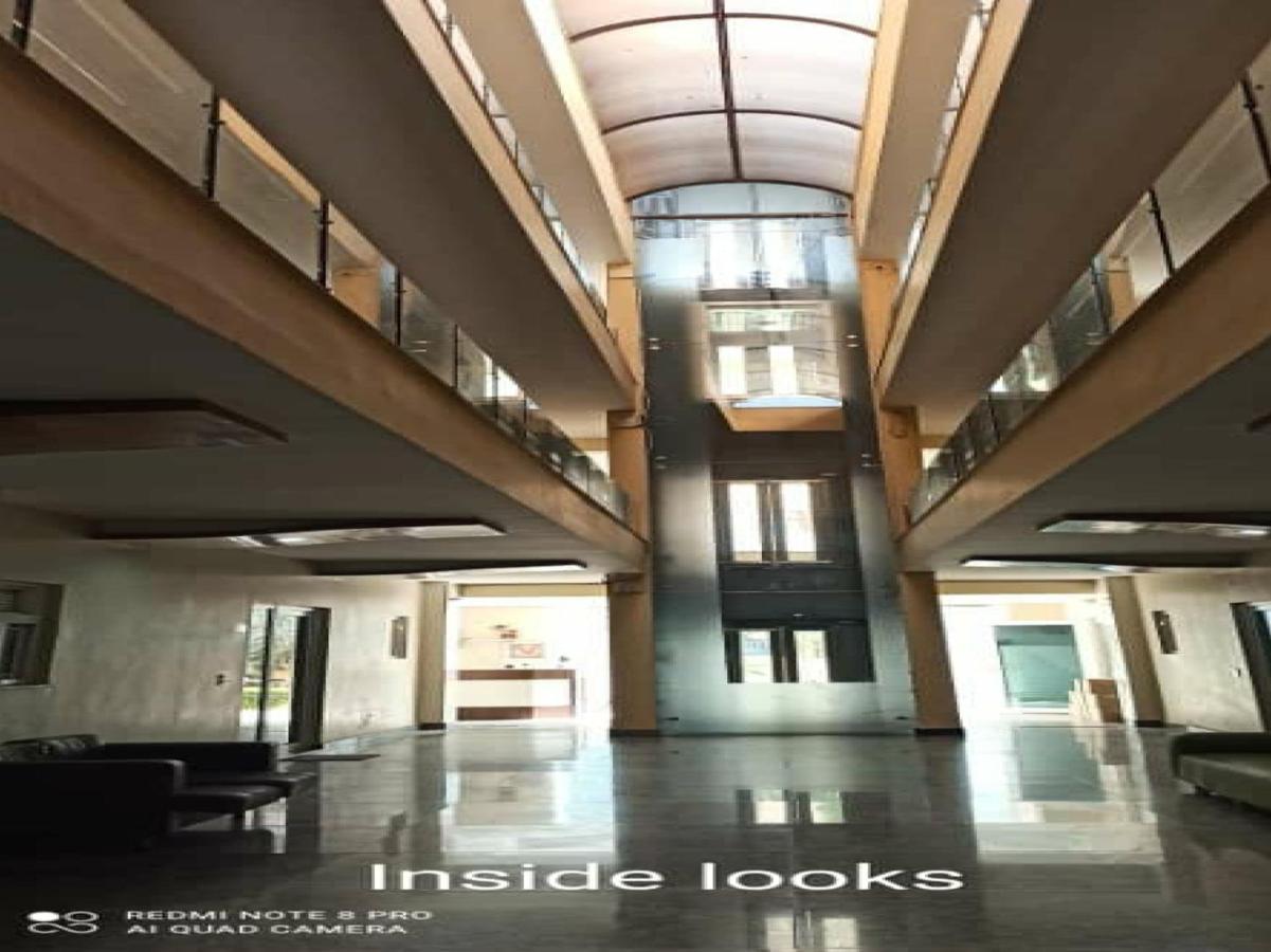 Oyo 74401 Aster Garden Suites Gurgaon Exterior foto